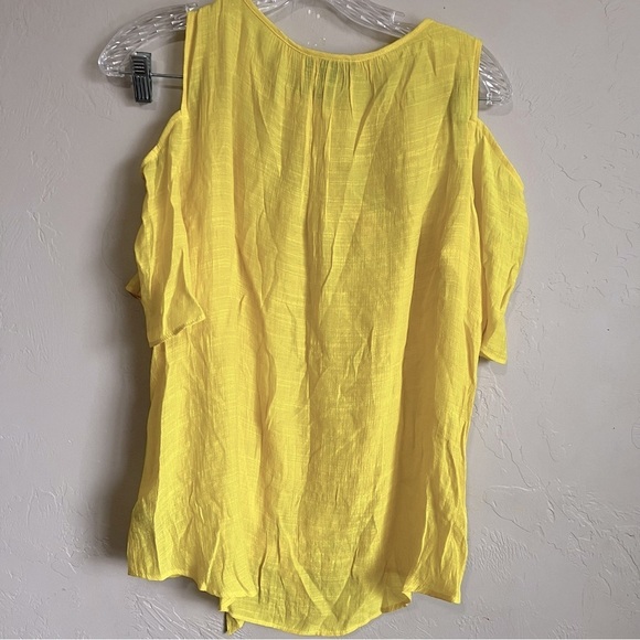 NWT Alyx Yellow Tie Front Floral Embroidered Cold Short Top - Picture 7 of 8